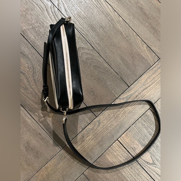 Kate Spade ♠️ Crossbody bag - Picture 5 of 13